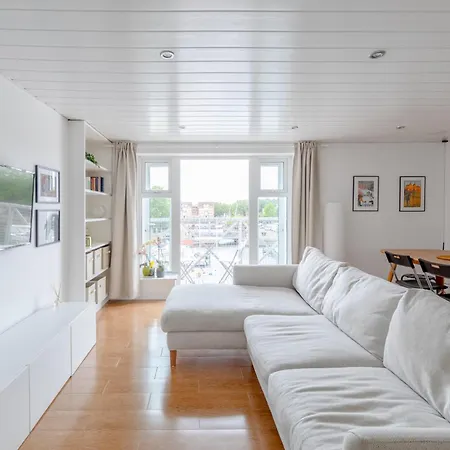 2Bd Flat With Views Of Canary Wharf - Rotherhithe